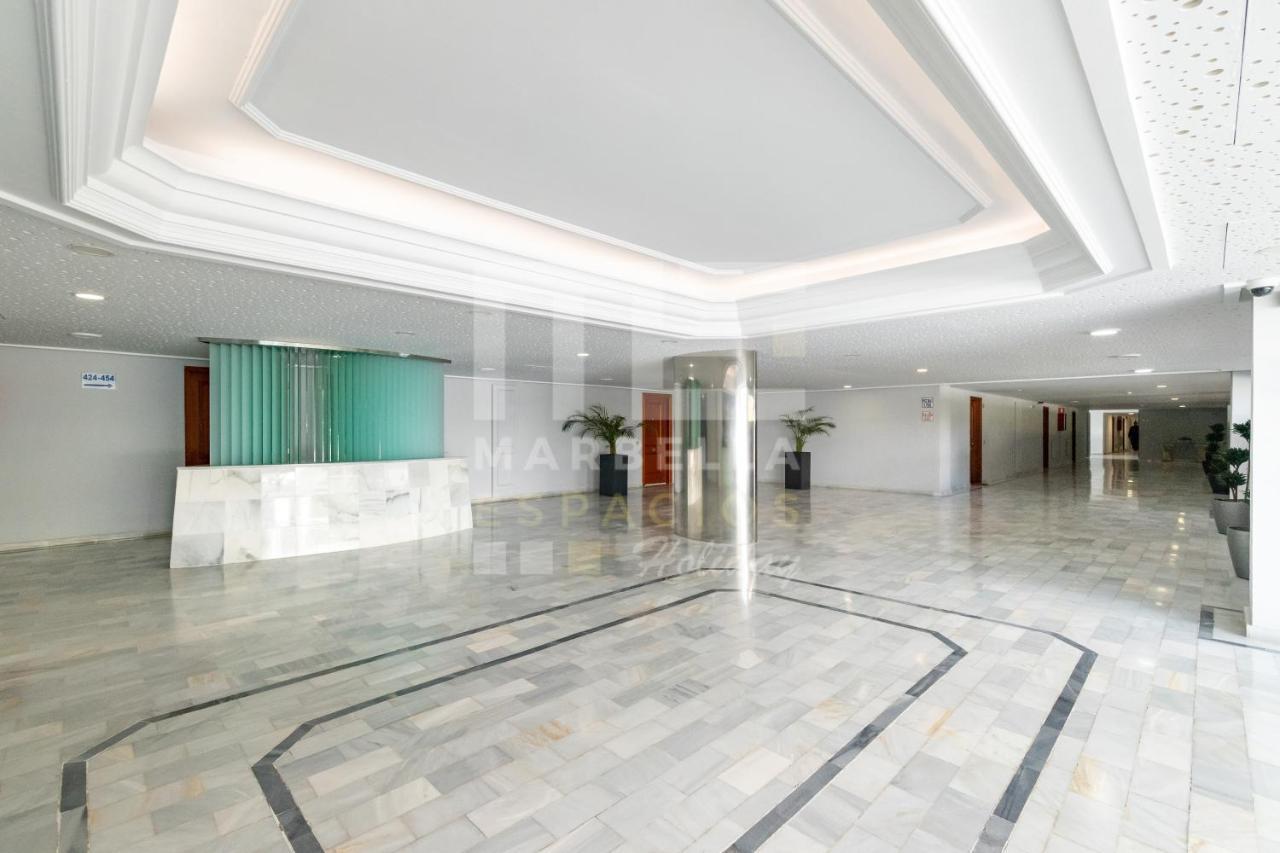 Nuevo Y Lujoso Apartamento En Marbella Centro A Pie De Playa 625 Luaran gambar